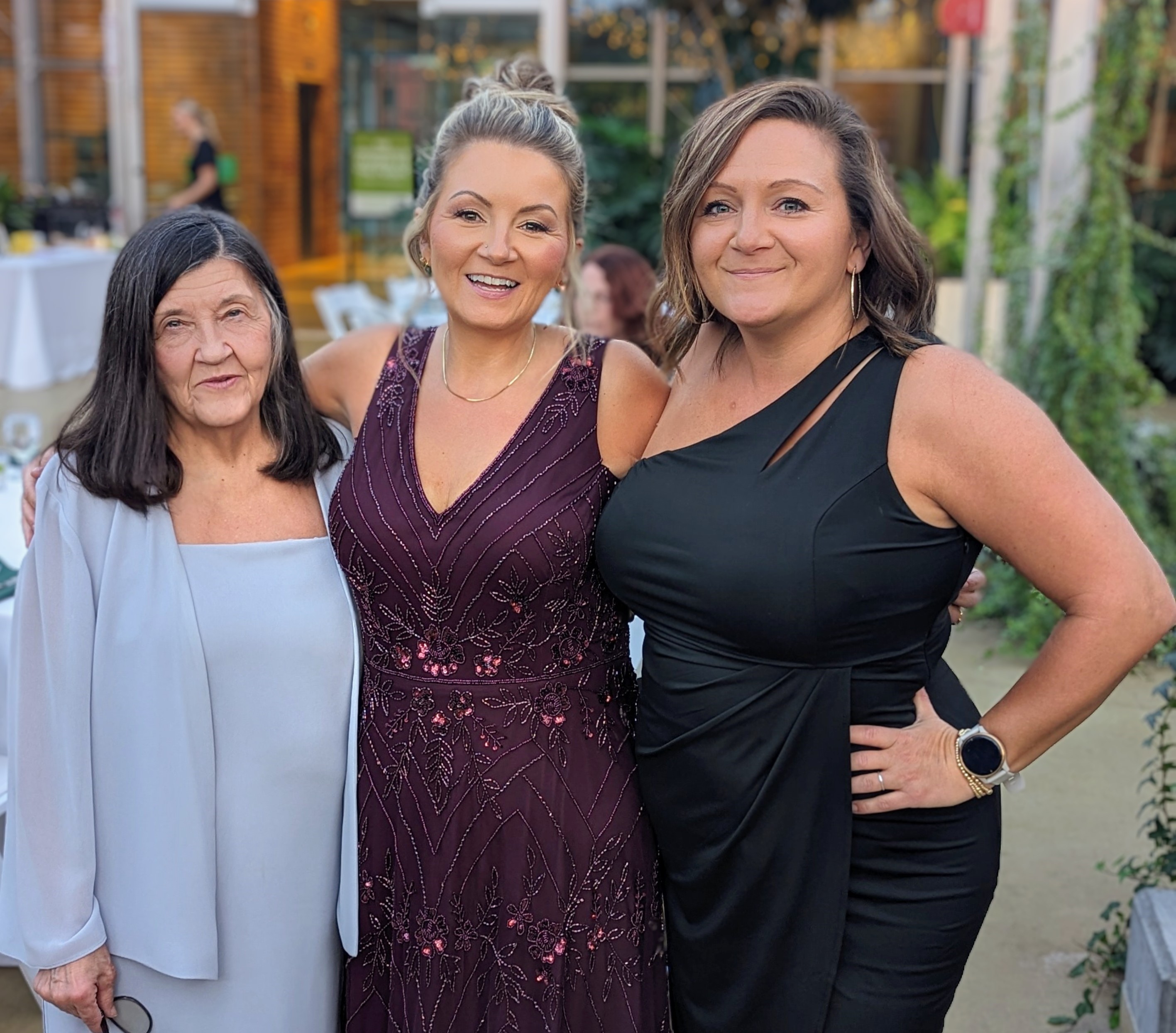 Image of Peggy and her daughters